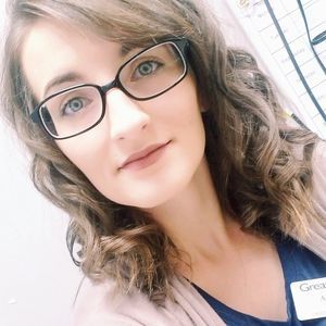 Meet your Posher, April